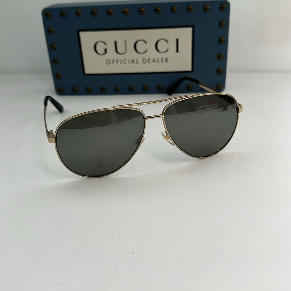 New Authentic Gucci GG0137S 002 61 Sunglasses